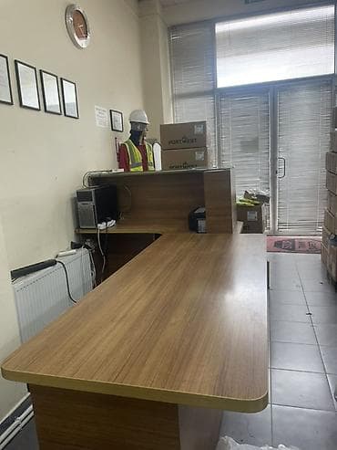 Mebel: Resepsiyon/ofis qarşılanma masası Xüsusiyyətlər: - Material at lalafo.az Mebel: Resepsiyon/ofis qarşılanma masası Xüsusiyyətlər: - Material