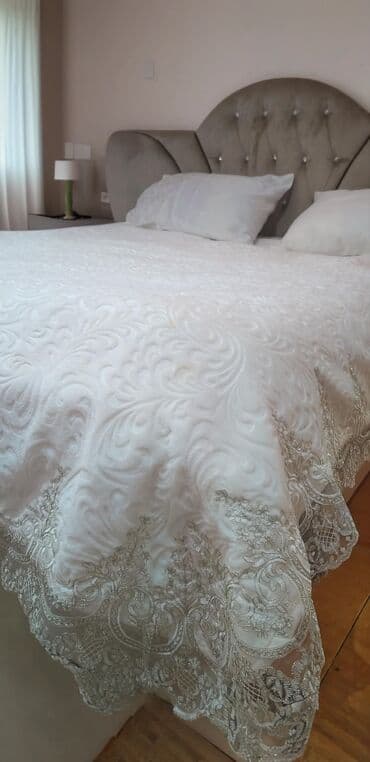 Yataq üçün İşlənmiş Xovlu rəng - Ağ Yataq örtüyü lalafo.az -da Yataq üçün İşlənmiş Xovlu rəng - Ağ Yataq örtüyü