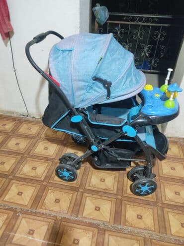 Uşaq arabası – mavi/qaralı dizayn Xüsusiyyətlər: - Geniş oturacaq və lalafo.az -da Uşaq arabası – mavi/qaralı dizayn Xüsusiyyətlər: - Geniş oturacaq və