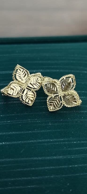 Sırğa, Sarı qızıl, 585 Əyar, 124 g lalafo.az -da Sırğa, Sarı qızıl, 585 Əyar, 124 g