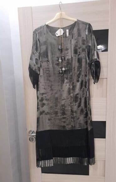 Razmer olmadigi ucun satilir.1defe geyinilib lalafo.az -da Razmer olmadigi ucun satilir.1defe geyinilib