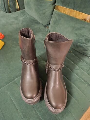 Угги: Размер: 34, цвет - Черный, Новый at lalafo.az — 2 Угги: Размер: 34, цвет - Черный, Новый — 2