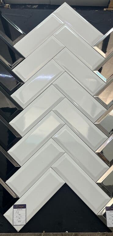 Ağ “subway” tipli divar kaşı – fasetli (kənarları kəsik) model - lalafo.az -da Ağ “subway” tipli divar kaşı – fasetli (kənarları kəsik) model -