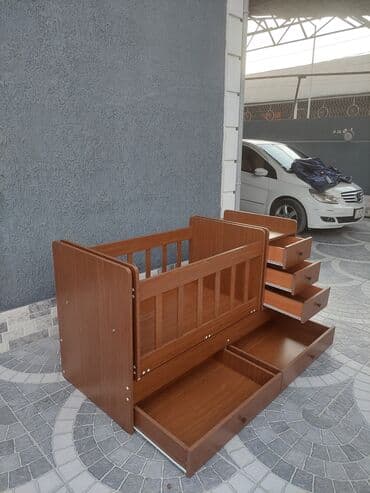 Oğlan və qız üçün, İşlənmiş, Dördbucaq, Beşik, Dəst ilə, Matras ilə, Yellənmə mexanizm ilə lalafo.az -da Oğlan və qız üçün, İşlənmiş, Dördbucaq, Beşik, Dəst ilə, Matras ilə, Yellənmə mexanizm ilə