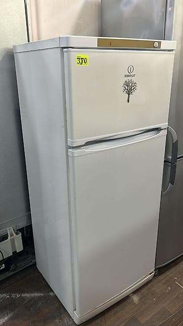 İndesit iki qapılı soyuducu - Üst qapı: dondurucu bölmə - Alt qapı lalafo.az -da İndesit iki qapılı soyuducu - Üst qapı: dondurucu bölmə - Alt qapı