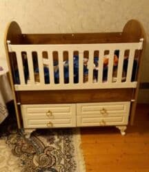 Oğlan və qız üçün, İşlənmiş, Dördbucaq, Beşik, Matras ilə, Yellənmə mexanizm ilə lalafo.az -da Oğlan və qız üçün, İşlənmiş, Dördbucaq, Beşik, Matras ilə, Yellənmə mexanizm ilə