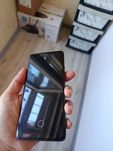 Qutusu uzb şunuru var.Cizigi yoxdu.Smartfon – qara rəng, ön kamera lalafo.az -da Qutusu uzb şunuru var.Cizigi yoxdu.Smartfon – qara rəng, ön kamera