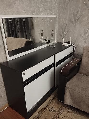 Qara-ağ rəng çalarlarında modern mebel dəsti Tərkib: - Geniş lalafo.az -da Qara-ağ rəng çalarlarında modern mebel dəsti Tərkib: - Geniş