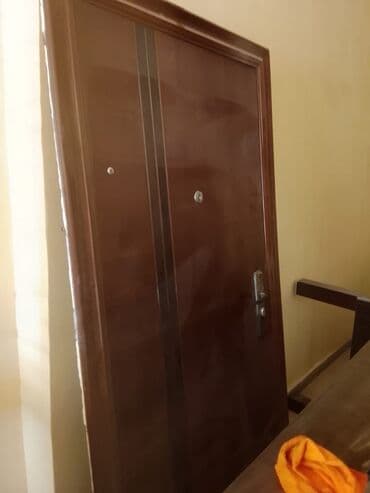 Dəmir giriş qapısı - Material: polad/dəmir konstruksiya, möhkəm lalafo.az -da Dəmir giriş qapısı - Material: polad/dəmir konstruksiya, möhkəm