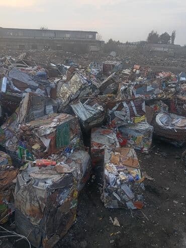 Alçipan: Hidravlik metal presi – qırıntıların sıxılıb briket və ya paket halına lalafo.az -da — 8 Alçipan: Hidravlik metal presi – qırıntıların sıxılıb briket və ya paket halına — 8