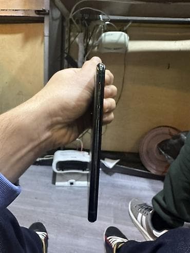 IPhone 11 Pro Max, Yaşıl, Qırıq lalafo.az -da — 2 IPhone 11 Pro Max, Yaşıl, Qırıq — 2