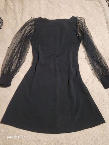 Qara qadın donu - Klassik qara rəngdə, dizdən yuxarı uzunluq - lalafo.az -da Qara qadın donu - Klassik qara rəngdə, dizdən yuxarı uzunluq -