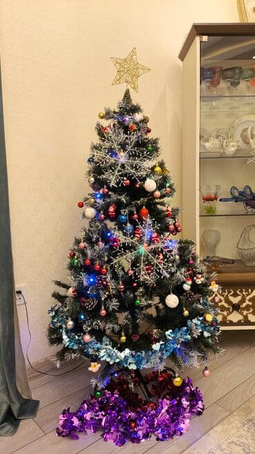 Yeni il yolkası 1 bayram istifadə olunub. 150 sm-dir. Oyuncaq işıqlar lalafo.az -da Yeni il yolkası 1 bayram istifadə olunub. 150 sm-dir. Oyuncaq işıqlar