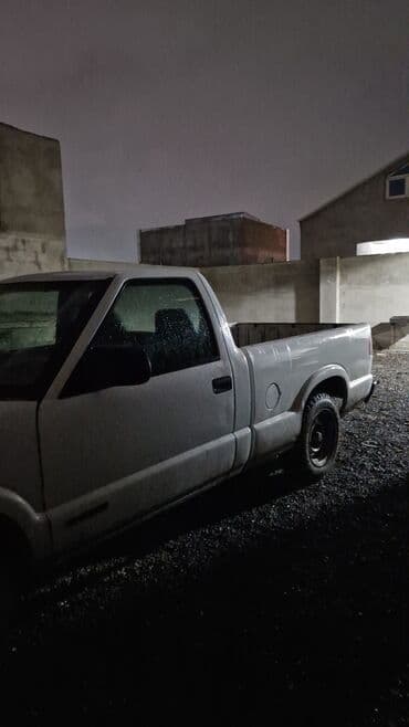 Ağ rəngli tək kabinli pikap Xüsusiyyətlər: sığorta texniki baxış yeni lalafo.az -da Ağ rəngli tək kabinli pikap Xüsusiyyətlər: sığorta texniki baxış yeni