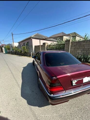Mercedes-Benz C 180: 1.8 l | 1999 il Sedan lalafo.az -da Mercedes-Benz C 180: 1.8 l | 1999 il Sedan