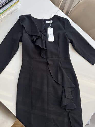 Türkiyeden alınıb etiketi üstündedi 40 razmer lalafo.az -da Türkiyeden alınıb etiketi üstündedi 40 razmer