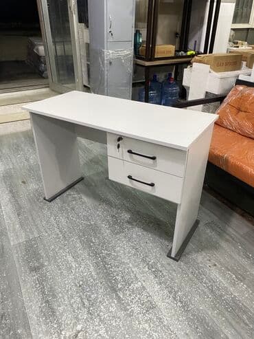 Kompüter masası, Açılmayan, Laminat, Dördbucaq masa lalafo.az -da Kompüter masası, Açılmayan, Laminat, Dördbucaq masa
