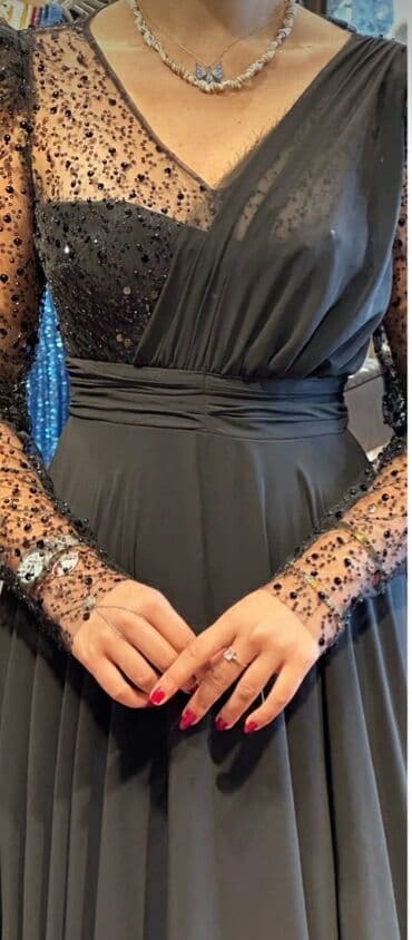 Ziyafət geyimlərinin satışı her rengde var. Qiymetler ferqlidi. 15 azn lalafo.az -da Ziyafət geyimlərinin satışı her rengde var. Qiymetler ferqlidi. 15 azn