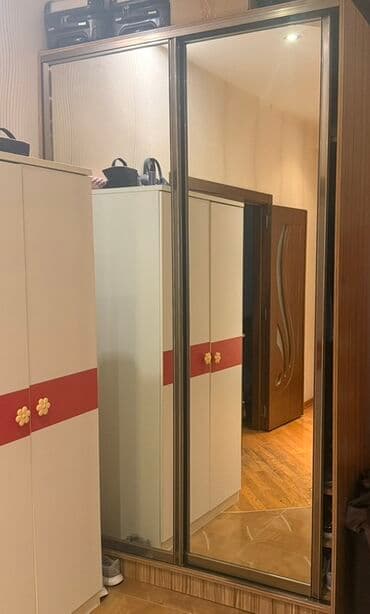 Kupe, 2 qapılı Düz dolab, Qarderob, paltar dolabı lalafo.az -da Kupe, 2 qapılı Düz dolab, Qarderob, paltar dolabı
