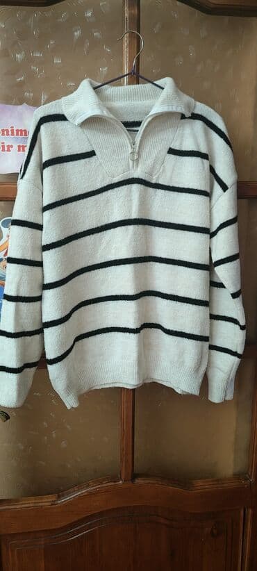 Firma TURKİYE 🇹🇷Zolaqlı sviter – ağ fon üzərində qara üfüqi xətlər - lalafo.az -da Firma TURKİYE 🇹🇷Zolaqlı sviter – ağ fon üzərində qara üfüqi xətlər -