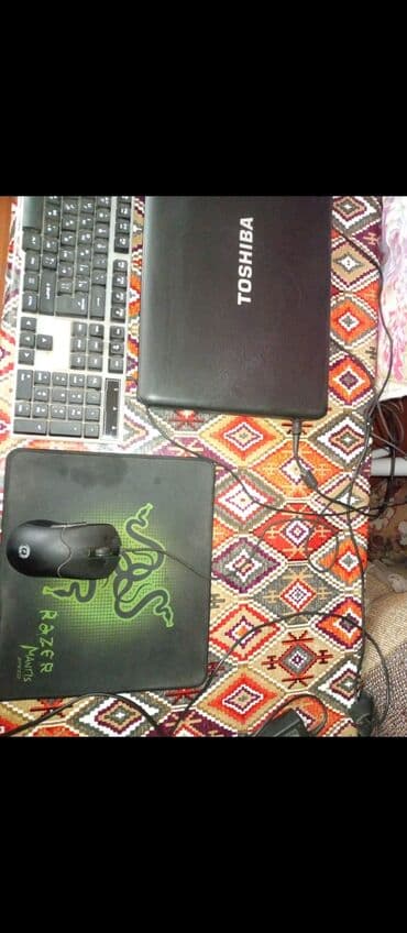 Toshiba noutbuk + aksesuarlar dəsti - Marka: Toshiba (qara korpus lalafo.az -da Toshiba noutbuk + aksesuarlar dəsti - Marka: Toshiba (qara korpus