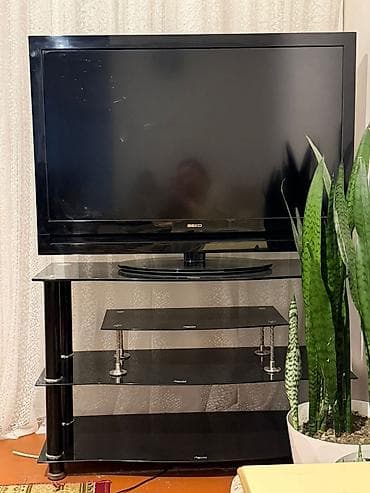 Televizor Beko və tv stend Satılır bir yerdə 110₼ Heç bir problemi at lalafo.az Televizor Beko və tv stend Satılır bir yerdə 110₼ Heç bir problemi