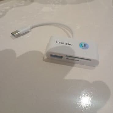 USB‑C multi-kart oxuyucu - 3 giriş: USB‑A portu (mavi rəngli, yüksək lalafo.az -da USB‑C multi-kart oxuyucu - 3 giriş: USB‑A portu (mavi rəngli, yüksək