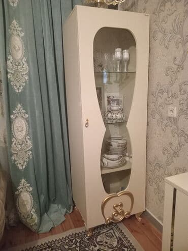 Şüşəli dolab vitrini lalafo.az -da Şüşəli dolab vitrini