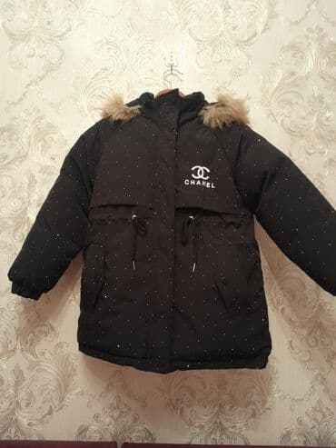 Qara rəngli qış parka tipli gödəkçə - Model: uzun parka, xırda ağ lalafo.az -da Qara rəngli qış parka tipli gödəkçə - Model: uzun parka, xırda ağ