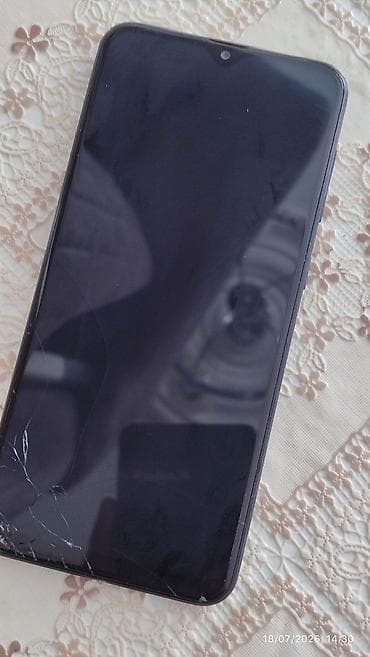 Samsung Galaxy A20, 32 GB, rəng - Mavi, İki sim kartlı lalafo.az -da Samsung Galaxy A20, 32 GB, rəng - Mavi, İki sim kartlı