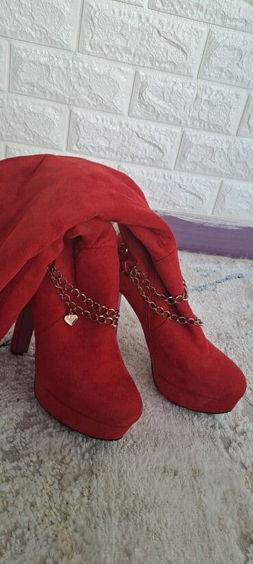 Ölçü: 38, rəng - Qırmızı, Yeni lalafo.az -da Ölçü: 38, rəng - Qırmızı, Yeni