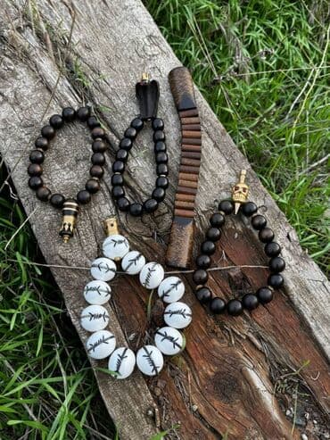 Təsbehlər hazər əldə var.
Çeşid çoxdu.
Çatdırılma edilir.
Əl işləridi lalafo.az -da Təsbehlər hazər əldə var.
Çeşid çoxdu.
Çatdırılma edilir.
Əl işləridi