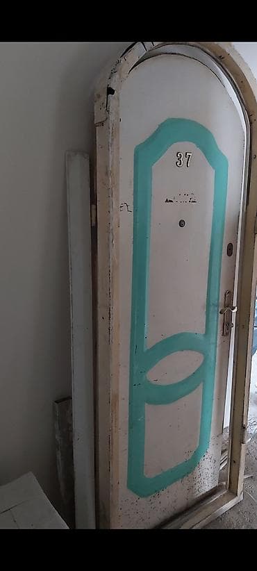 Dəmir giriş qapısı və qutu komplekti - Material: metal konstruksiya lalafo.az -da Dəmir giriş qapısı və qutu komplekti - Material: metal konstruksiya