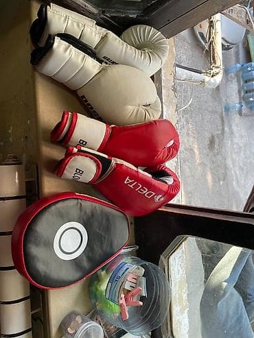 Boks üçün dəst – əlcəklər və hədəf yastığı Məhsullar: - Dosmai lalafo.az -da Boks üçün dəst – əlcəklər və hədəf yastığı Məhsullar: - Dosmai