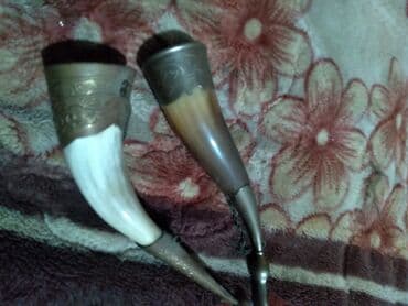 Antik üslublu bəzəkli buynuz dəsti - Material: təbii buynuz, üst lalafo.az -da Antik üslublu bəzəkli buynuz dəsti - Material: təbii buynuz, üst