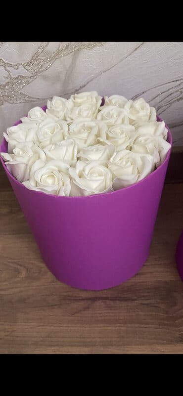 Satilirlar endirim olub.Karobka buket 20m.Gul buket 18m lalafo.az -da Satilirlar endirim olub.Karobka buket 20m.Gul buket 18m