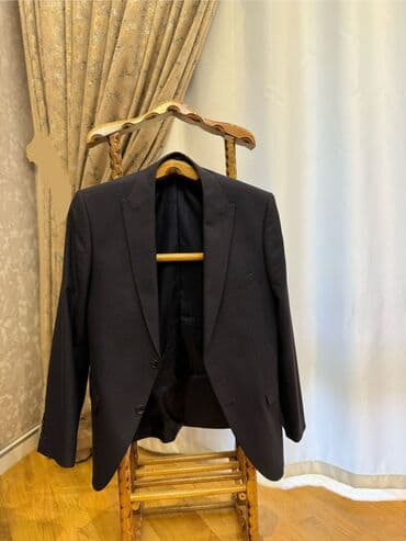 Kostyumlar lalafo.az -da Kostyumlar