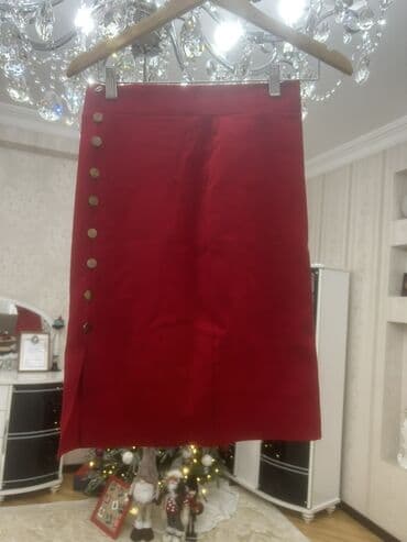 Qırmızı ətək – yan düyməli dizayn Bir defe istifade olubub. - Rəng lalafo.az -da Qırmızı ətək – yan düyməli dizayn Bir defe istifade olubub. - Rəng