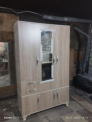 Yeni, Açılan, 3 qapılı Düz dolab, Qarderob, paltar dolabı, Azərbaycan lalafo.az -da Yeni, Açılan, 3 qapılı Düz dolab, Qarderob, paltar dolabı, Azərbaycan