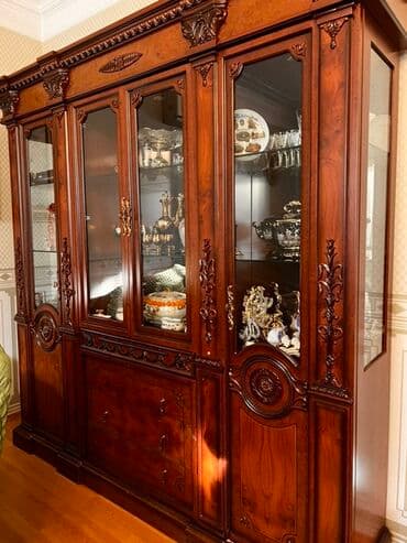 Şüşəli dolab vitrini, İşlənmiş, Ünvandan götürmə lalafo.az -da Şüşəli dolab vitrini, İşlənmiş, Ünvandan götürmə