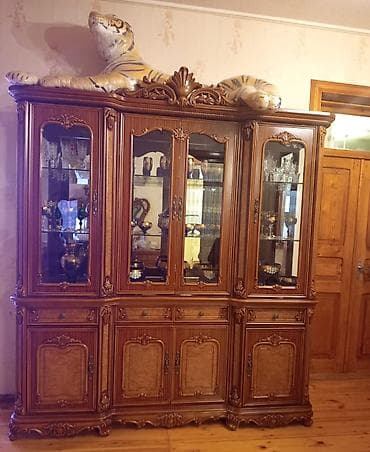 Şüşəli dolab vitrini, İşlənmiş, Ünvandan götürmə lalafo.az -da Şüşəli dolab vitrini, İşlənmiş, Ünvandan götürmə