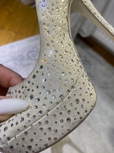 Tuflilər, Ölçü: 38, rəng - Bej, İşlənmiş lalafo.az -da Tuflilər, Ölçü: 38, rəng - Bej, İşlənmiş