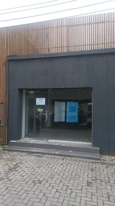 İcarəyə verilir: Vitrinli kommersiya sahəsi - Ön fasadı şüşə lalafo.az -da İcarəyə verilir: Vitrinli kommersiya sahəsi - Ön fasadı şüşə