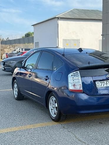 Toyota Prius (ikinci nəsil) hibrid hetçbek Xüsusiyyətlər: - Kuzov: 5 lalafo.az -da Toyota Prius (ikinci nəsil) hibrid hetçbek Xüsusiyyətlər: - Kuzov: 5