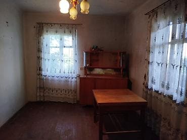 Siyəzən şəhəri,2 otaqlı ev satılır.İki mərtəbəli binanın blok tipli lalafo.az -da Siyəzən şəhəri,2 otaqlı ev satılır.İki mərtəbəli binanın blok tipli