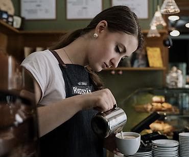 Barista xanım tələb olunur İş saatı 18:00 - 02:00 Həftədə 1 lalafo.az -da Barista xanım tələb olunur İş saatı 18:00 - 02:00 Həftədə 1
