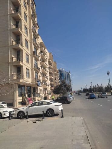 Yasamalda çoxmərtəbəli binada geniş və işıqlı mənzil. Xüsusiyyətlər lalafo.az -da Yasamalda çoxmərtəbəli binada geniş və işıqlı mənzil. Xüsusiyyətlər