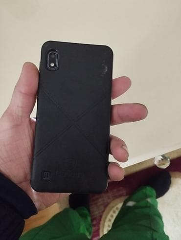 Samsung A10e, rəng - Qara, Qırıq lalafo.az -da Samsung A10e, rəng - Qara, Qırıq