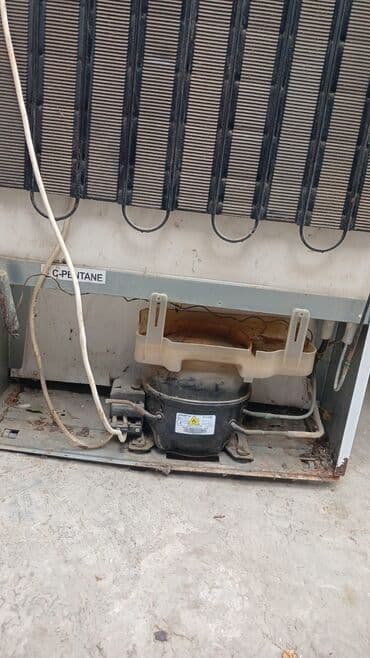 Məhsul: Soyuducunun kompressor və kondensator bölməsi (arxa hissə lalafo.az -da Məhsul: Soyuducunun kompressor və kondensator bölməsi (arxa hissə