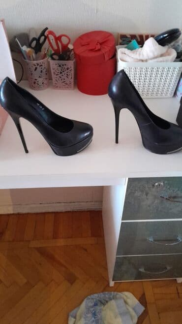 Tuflilər, Ölçü: 38, rəng - Qara, İşlənmiş lalafo.az -da Tuflilər, Ölçü: 38, rəng - Qara, İşlənmiş